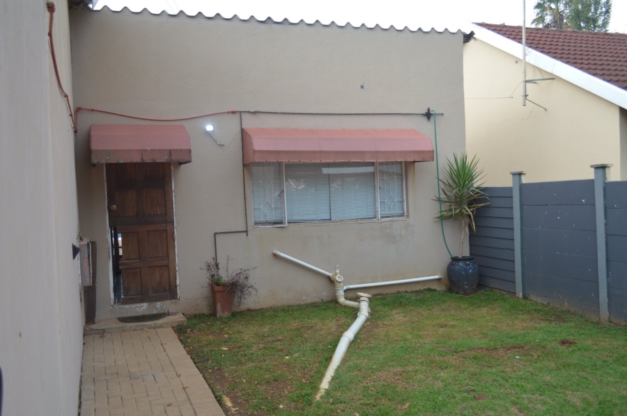 4 Bedroom Property for Sale in Flamwood North West